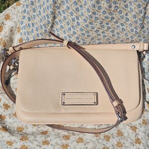 NWOT Marc Jacobs Peach-Tone Pebbled Leather Crossbody Bag
